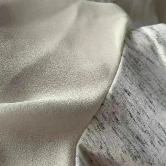 🔥2/20$🔥Jess T-shirt hardly worn. Spring/summer season start - Picture 6 of 6